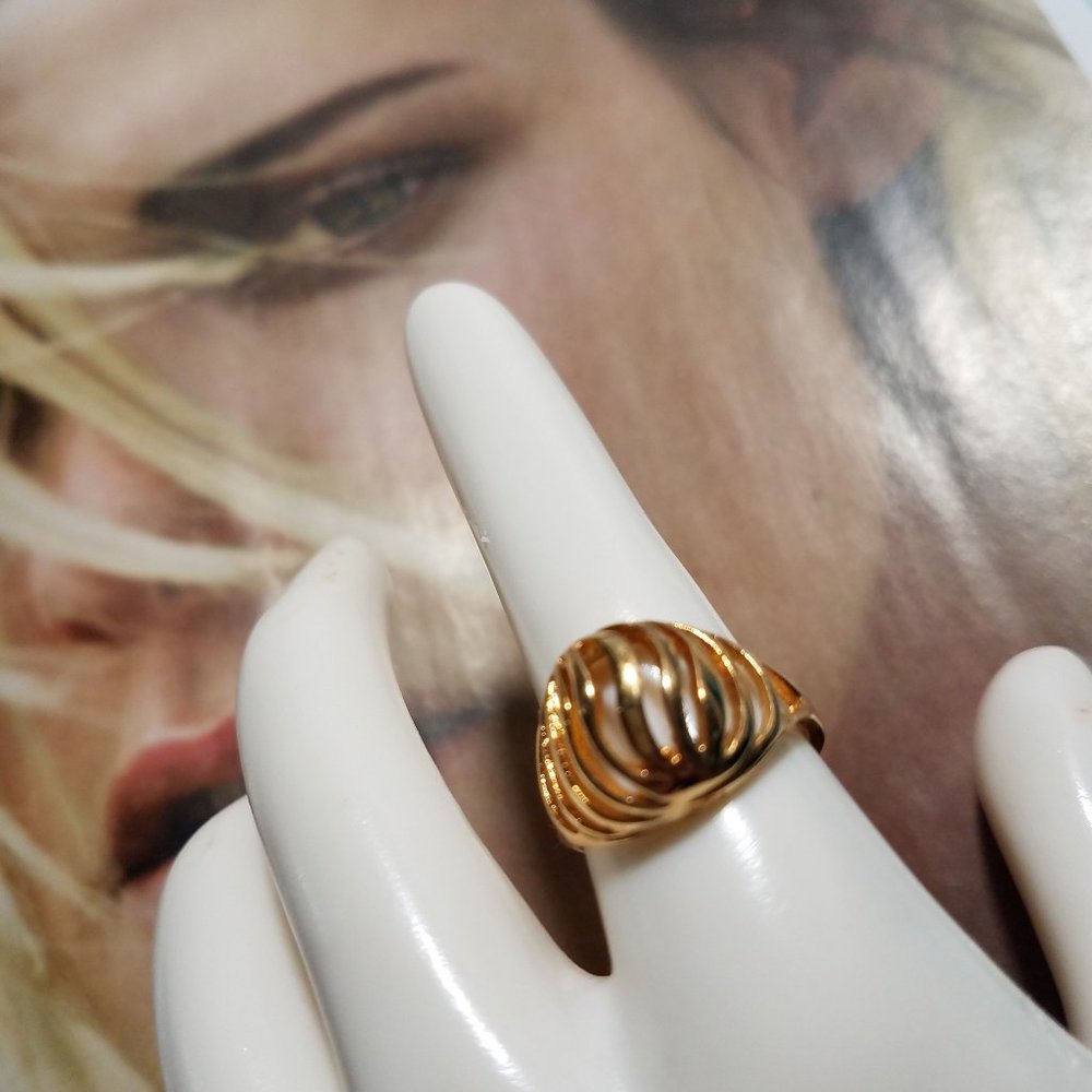 Amazing Deisgn Open Cut Dome Design Ring Vermeil